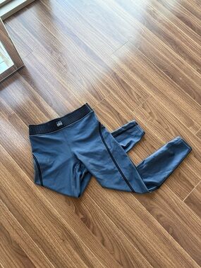 ALO Yoga Blue Leggings with Black Trim